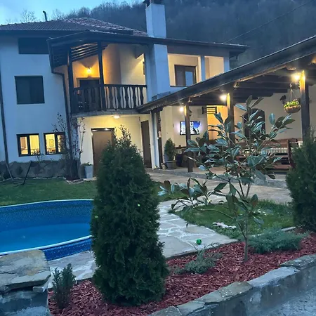 Yovkovata Kyshta Chiflik (Lovech)